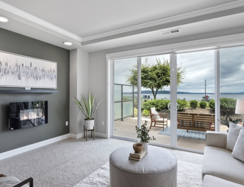 Condo Living with Commencement Bay Views!